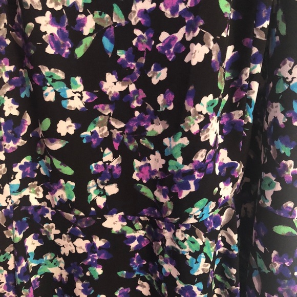 Express size 2 floral dress! only worn once - Picture 4 of 5
